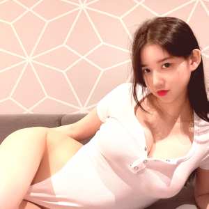 2km-2km-dj-miu-korean Nude OnlyFans Leaks