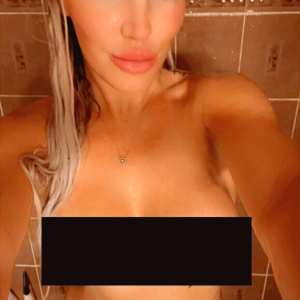 a-v-a-james88 Nude OnlyFans Leaks