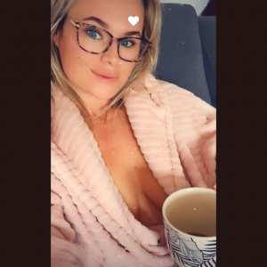 abi-fox Nude OnlyFans Leaks