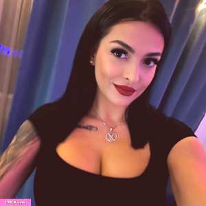 adriana-donici Nude OnlyFans Leaks