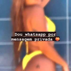 adrii-rosado Nude OnlyFans Leaks