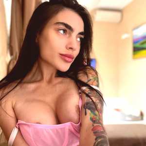 akarii-light Nude OnlyFans Leaks