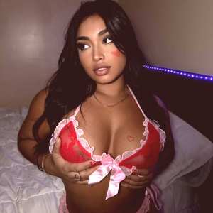 alejandra-velasquez Nude OnlyFans Leaks