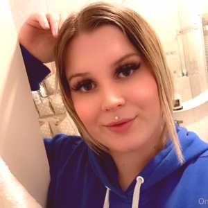 alicee11 Nude OnlyFans Leaks