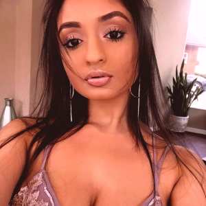 alina-m Nude OnlyFans Leaks