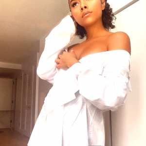 alix-lapri Nude OnlyFans Leaks