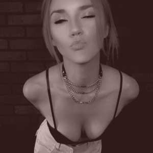 alyatomicfree - alyatomicfree, andietimesthree avatar