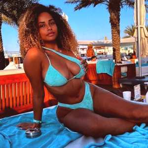 amber-gill Nude OnlyFans Leaks