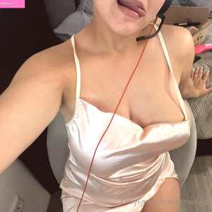 amelia-smith Nude OnlyFans Leaks