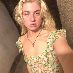 anais-gallagher Nude OnlyFans Leaks