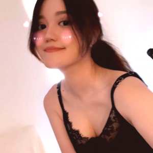 angelskimi-1 Nude OnlyFans Leaks