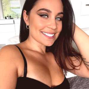 anna-abreu Nude OnlyFans Leaks