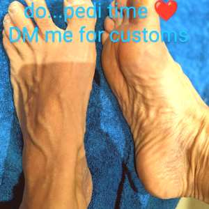 anna-feet-crush-vore Nude OnlyFans Leaks