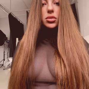 anna-nyzovaya Nude OnlyFans Leaks