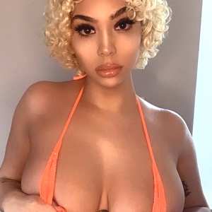 annamariesarai Nude OnlyFans Leaks