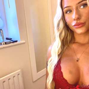 annamorae136 Nude OnlyFans Leaks