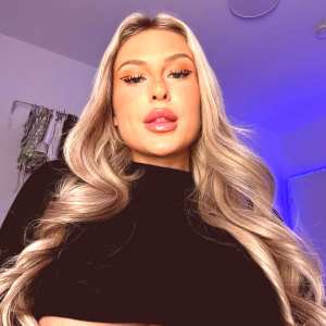 antonia-rot-1 Nude OnlyFans Leaks