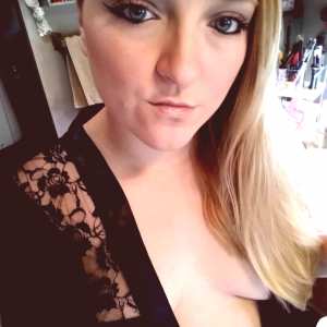 aprilrose1992 Nude OnlyFans Leaks