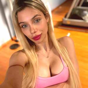 ari-angel-ana Nude OnlyFans Leaks