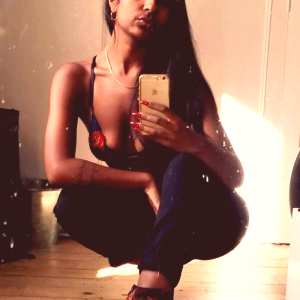 ash-sarkar Nude OnlyFans Leaks