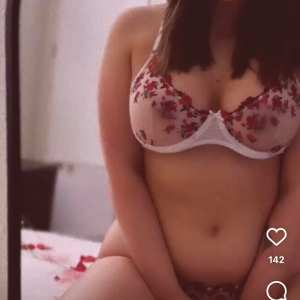 Ashley Delfino Nikkiashh Nude Leaks Onlyfans