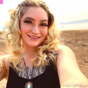 aurorawestx Nude OnlyFans Leaks