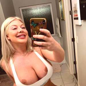 austynmonroe Nude OnlyFans Leaks