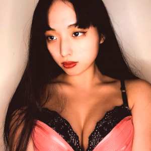 azusa-igarashi Nude OnlyFans Leaks