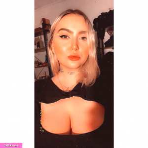 bambi-amby Nude OnlyFans Leaks