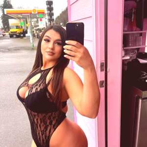 baristachela-1 Nude OnlyFans Leaks