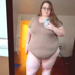 bbwqueeeen Nude OnlyFans Leaks