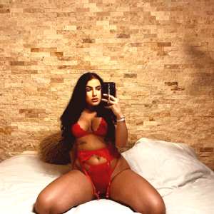 bella-lagares Nude OnlyFans Leaks