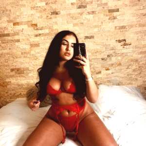 bella-lagares Nude OnlyFans Leaks