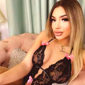 bellahotxx Nude OnlyFans Leaks