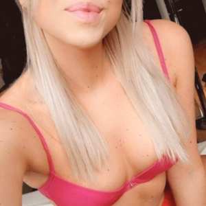 benzpaula Nude OnlyFans Leaks