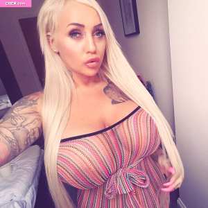 bigbustyblondeuk Nude OnlyFans Leaks