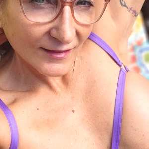 bikinimilfmom55 Nude OnlyFans Leaks