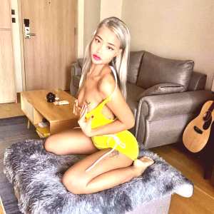 blondasian Nude OnlyFans Leaks