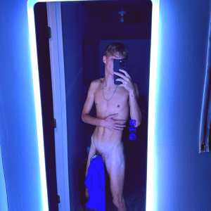 blondeboybradfree Nude OnlyFans Leaks