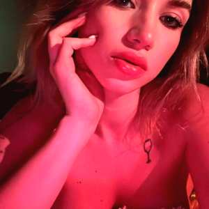 bloody-lady Nude OnlyFans Leaks