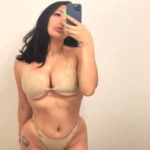 brianna-christine Nude OnlyFans Leaks