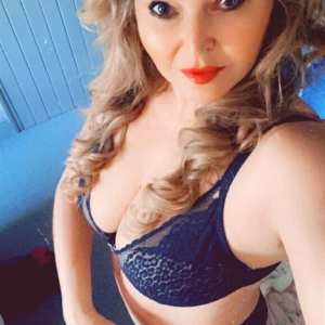 britishhousewife Nude OnlyFans Leaks