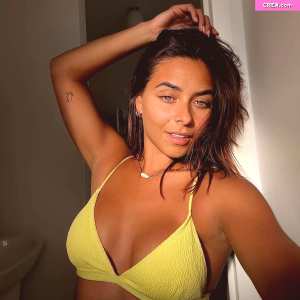 brooke-blurton Nude OnlyFans Leaks