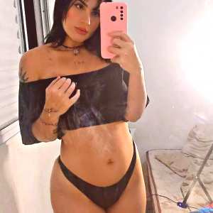 bruna-mar1n Nude OnlyFans Leaks