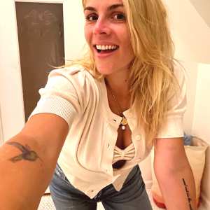 busy-philipps Nude OnlyFans Leaks