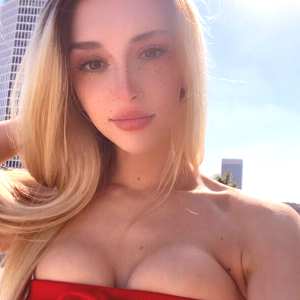 cali-honeyy Nude OnlyFans Leaks