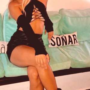 cande-simoneit Nude OnlyFans Leaks