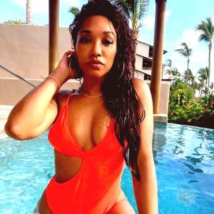 candice-patton Nude OnlyFans Leaks