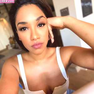 candice-patton Nude OnlyFans Leaks