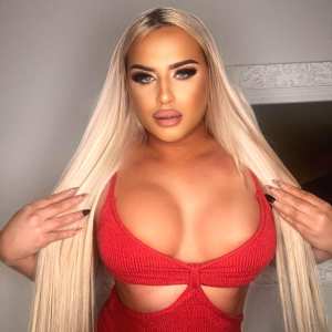 candicev77 Nude OnlyFans Leaks